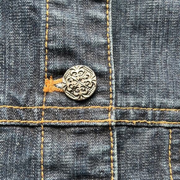 Chico’s Denim embroidered roll cuff jean jacket size 1 Medium - Picture 5 of 8